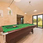 Traumhafte Mit Sauna, Whirlpool, Privatpool, Babybett, Billard, Bbq بيت للعطل Kaštelir