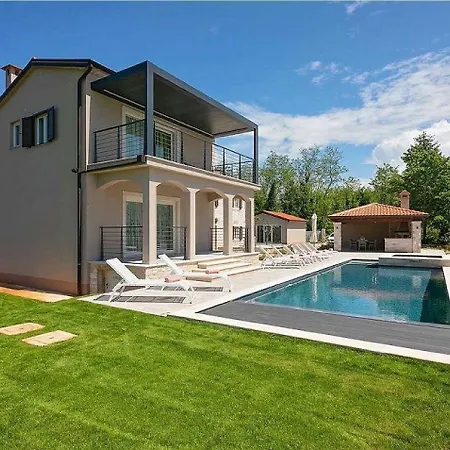 Traumhafte Mit Sauna, Whirlpool, Privatpool, Babybett, Billard, Bbq Kaštelir